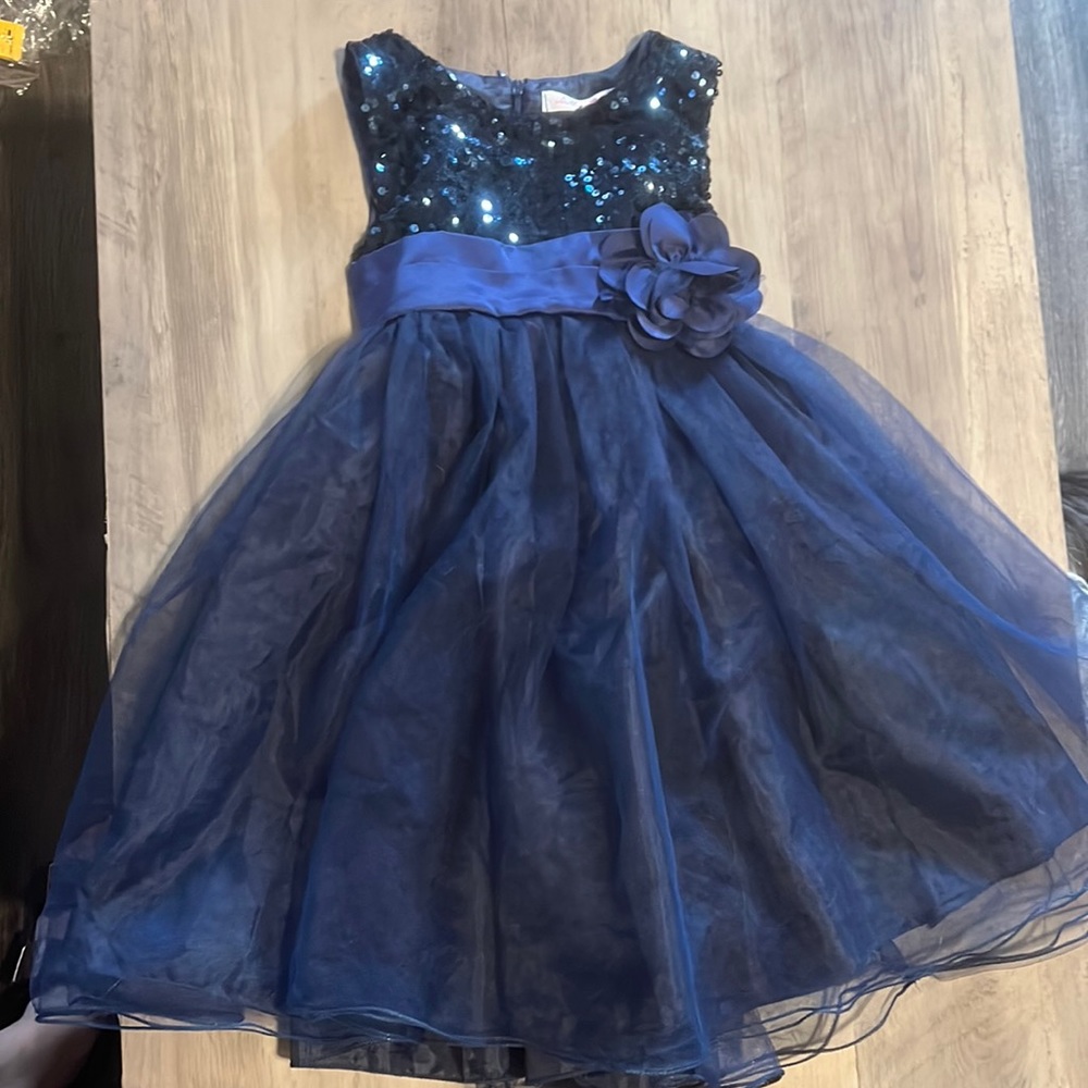 Girls dress